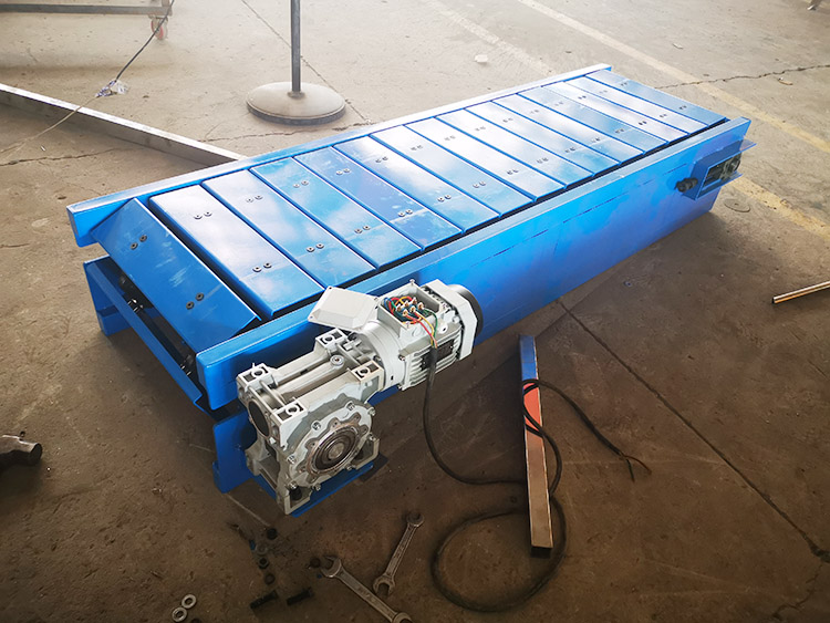 鏈板輸送機(jī)